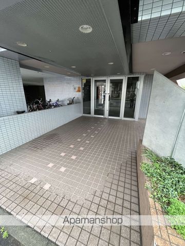 アルバ桑園の玄関写真