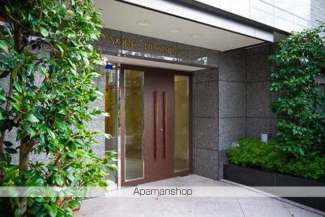 ヨークレジデンスの玄関写真
