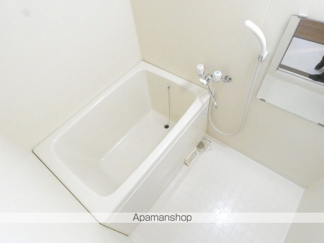 オリーブの内装写真