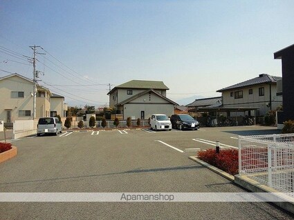 カーサ・モデルノＥ[1LDK/46.42m2]の駐車場