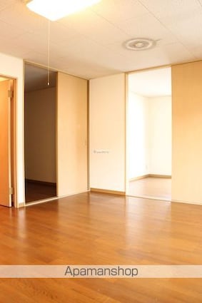 アース[1LDK/39.74m2]のリビング・居間