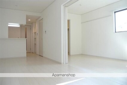 ロイヤルハウスアール１[1LDK/44.78m2]のリビング・居間