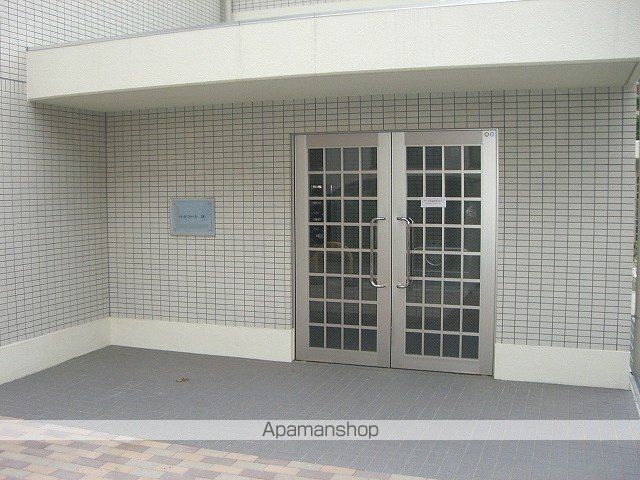 レオパレスパルコートDの玄関写真