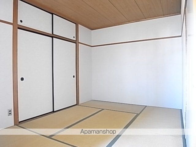 ルグラン曳馬の玄関写真