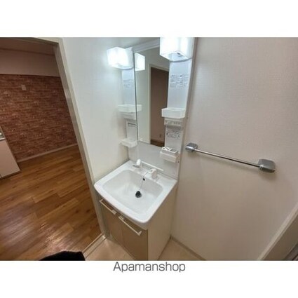 シーズンコート上小田井南[2LDK/60m2]の洗面所