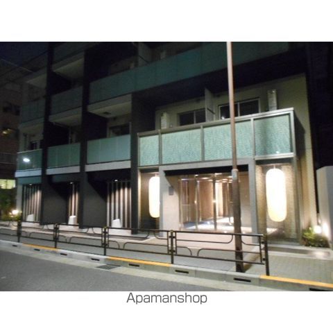 ザ・パークハビオ根岸三丁目の玄関写真
