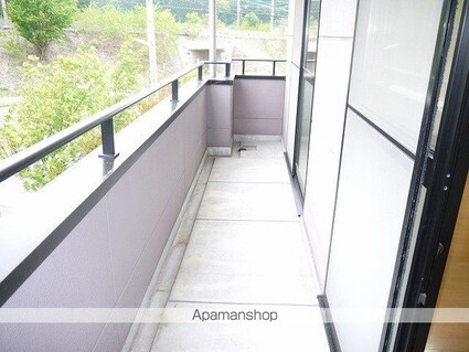 Ｌｉｍｐｉａ　Ｐａｒｔｅｒｒｅ[2LDK/56.7m2]のバルコニー