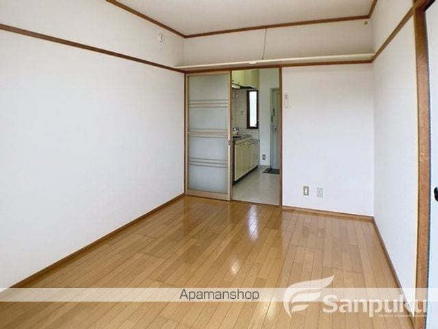 メゾン山越2号館の内装写真