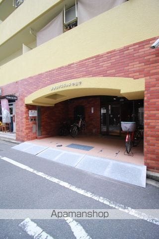 チサンマンション中山下の玄関写真
