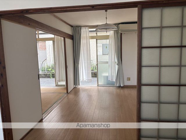 山岡マンションの内装写真
