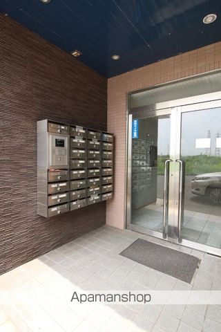 センチュリー平井の玄関写真