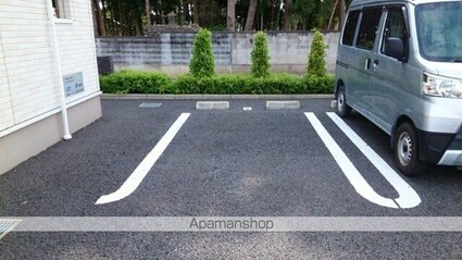ソルヴェーグ　ほの[1LDK/45.33m2]の駐車場