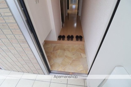 パストラル[1LDK/46.26m2]の玄関1