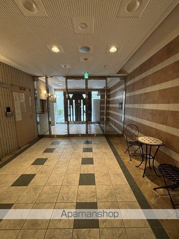 ESLEADDOSHINDAIGOの内装写真