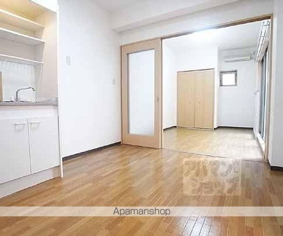 クオリティー嵯峨野の内装写真