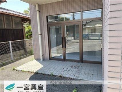 ティアラⅡ[事務所/82.62m2]の玄関