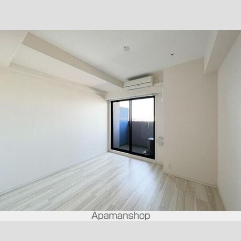 SーRESIDENCE新大阪WESTの内装写真