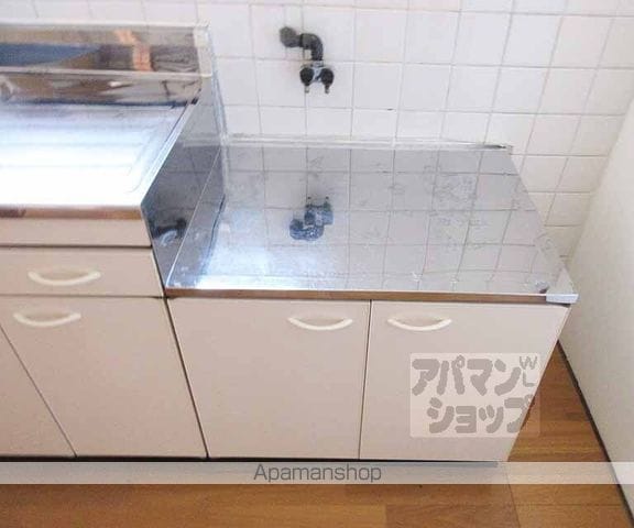 西野山百々町貸家の内装写真