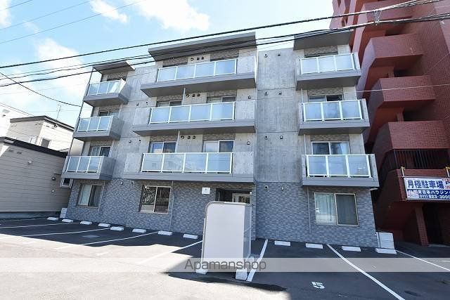 LAPLACE EASTの外観写真