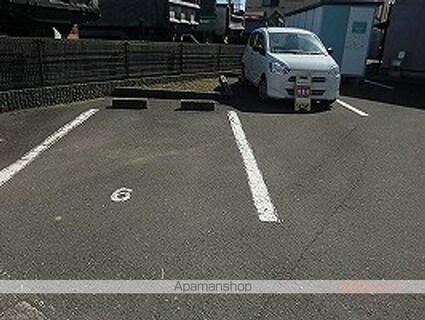 レオパレスワカスギ[1K/23.18m2]の駐車場