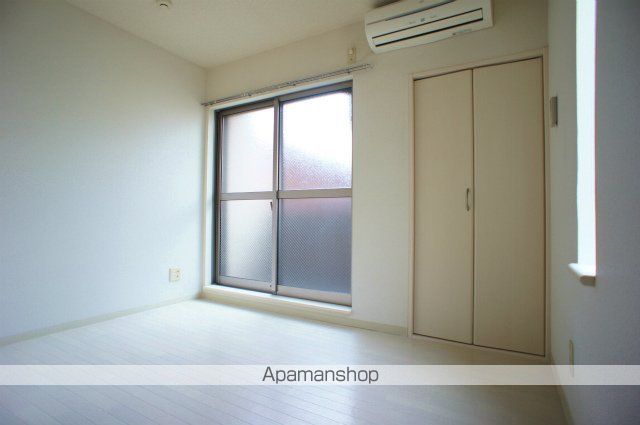 シャンゼ吉塚の内装写真