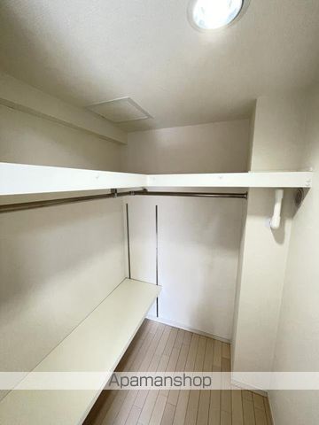 ADENNISHITEMMAの内装写真