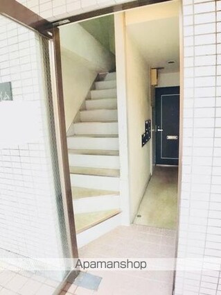 東京都新宿区市谷長延寺町[1R/15.99m2]のロビー2