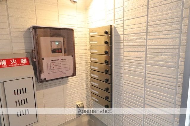 総武・中央緩行線 本八幡駅 徒歩22分 3階建 築6年の内装写真