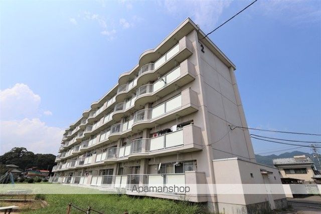 ビレッジハウス片島2号棟の玄関写真