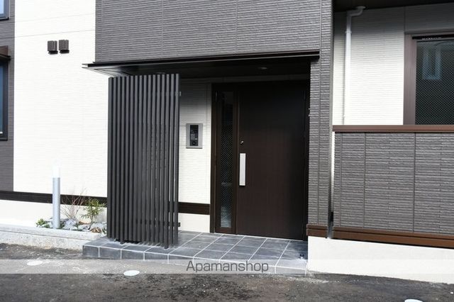 ルミナス磯部町の玄関写真
