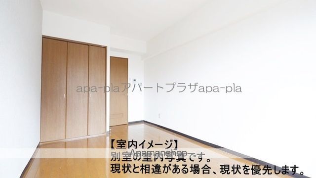 ピッコロモンドの内装写真