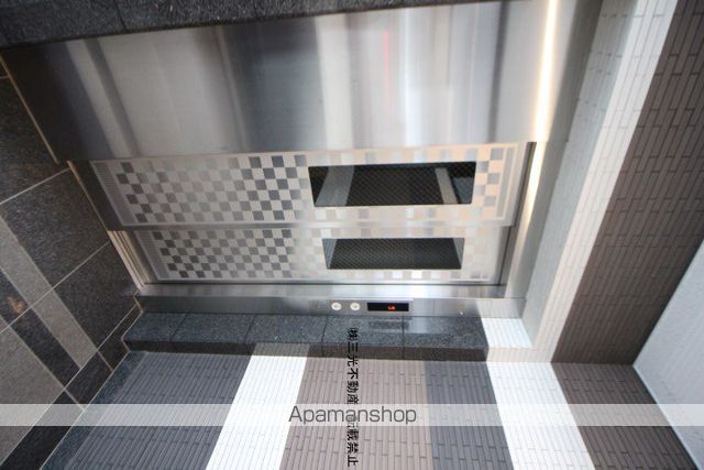 ノヴァ大通IIの玄関写真