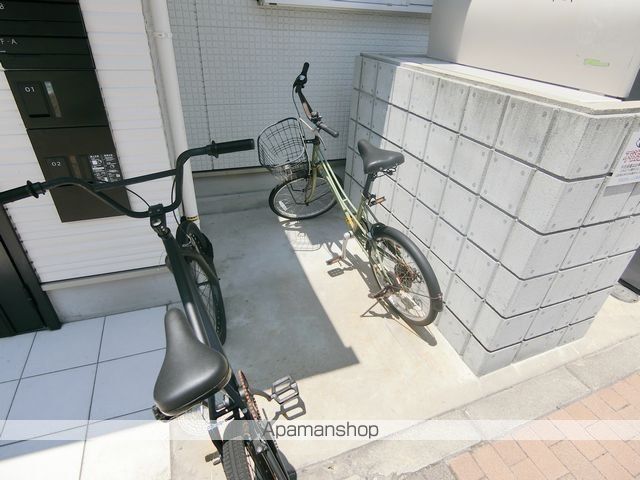 エヌエムスワサントディセットの外観写真