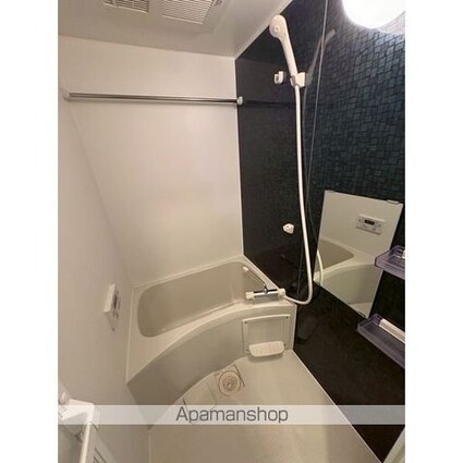 ＴＲＩＢＥＣＡ三軒茶屋[1K/21.47m2]のバス