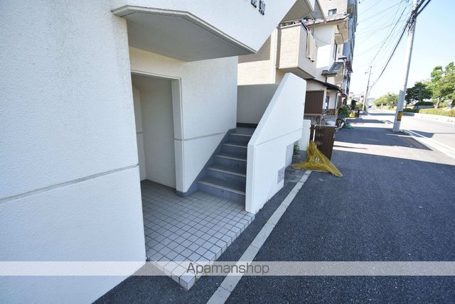 メゾン江波東の玄関写真
