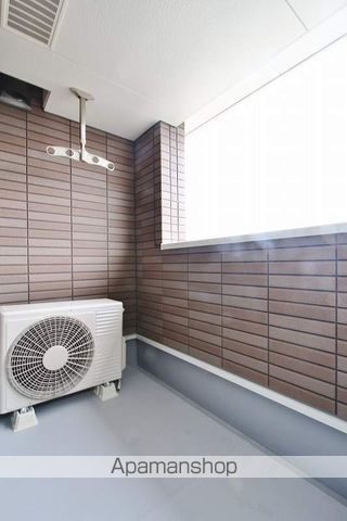 コッティ クワハラIの内装写真