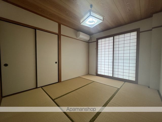 扇ビルの内装写真