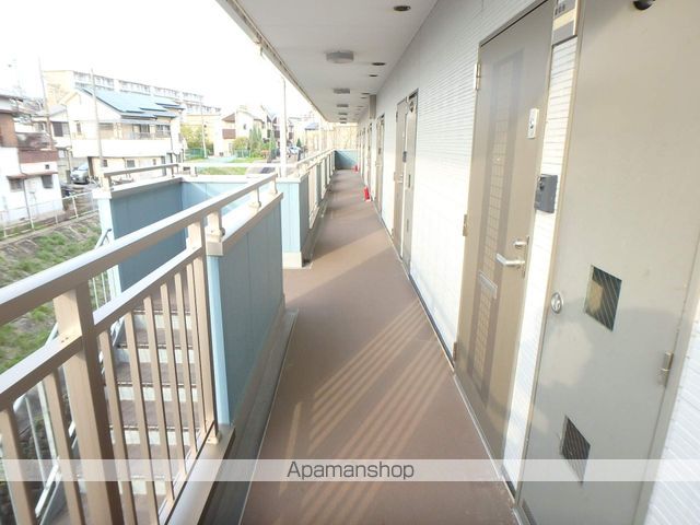 グランドコンポート谷町の玄関写真