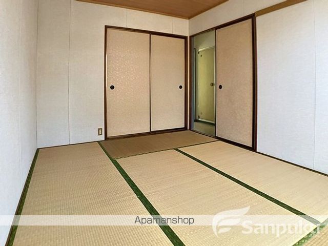 ファミール・シズの内装写真