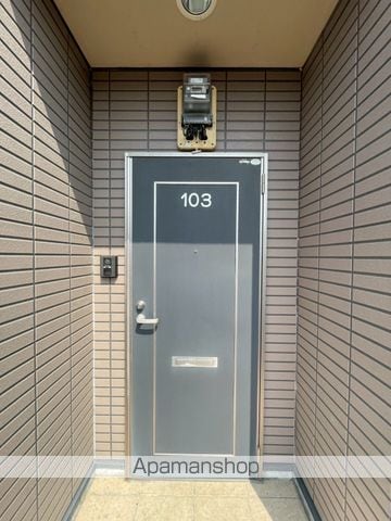 フリーダムアイの玄関写真