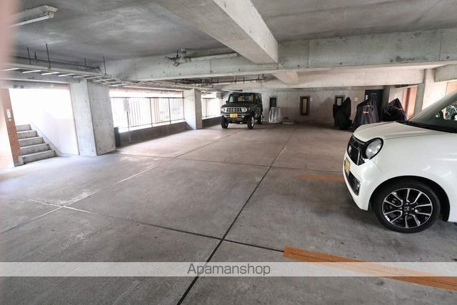 東京都立川市羽衣町２丁目[2DK/43.72m2]の駐車場