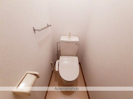 カールド・ファミリア[2LDK/60.03m2]のトイレ