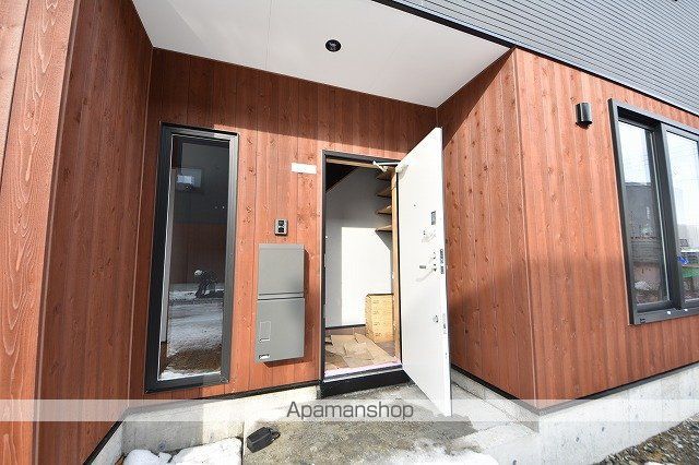 HIMAWARI A棟の玄関写真