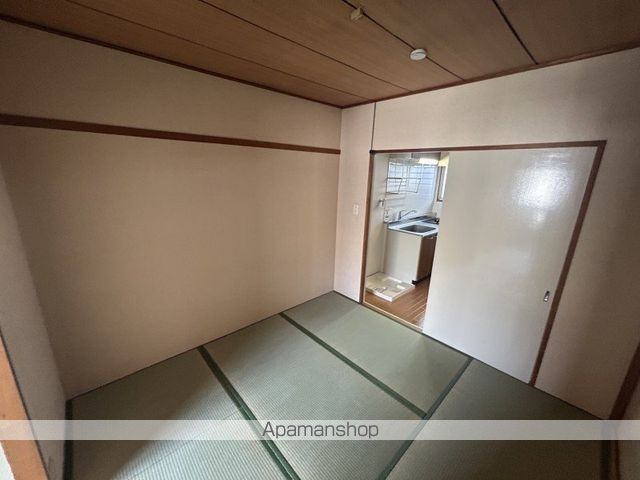 翆甲園ハイツの内装写真