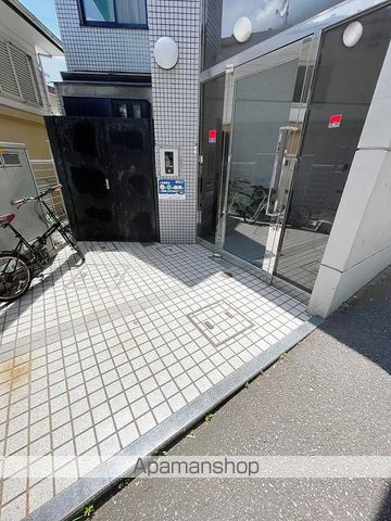 グレイスランド宮崎台の玄関写真
