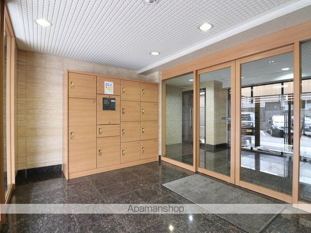 インプレザ竹下駅前IIの玄関写真
