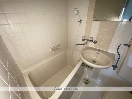 番町田村館[1R/18.78m2]のバス