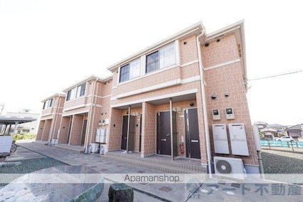 グローリーアース[1K/31.57m2]の外観1