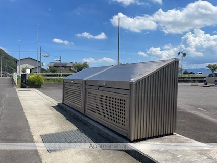 フィネス三渓[2LDK/59.85m2]の共用部1