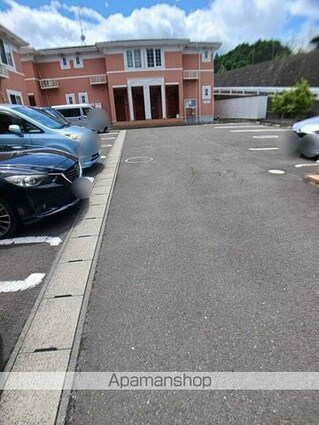 ホープヒルズ３番館[2LDK/58.86m2]の駐車場